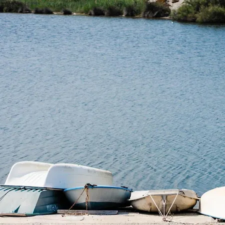 Hébergement de vacances L'ilot Des Barcarelles-vue Etangs-piscine-clim